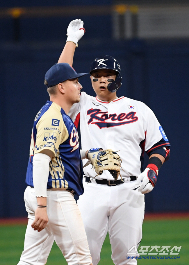 이대호 직속 후계자 → 상무 홈런왕 → 30홈런 응시하는 성숙한 군필남 …
