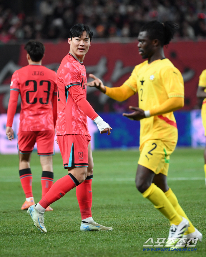 "韓 축구 경사 났네!" 국가대표 공격수 오현규 EPL 러브콜, 또또 '빅 리그' 진출 기회…두 경기 연속 OUT