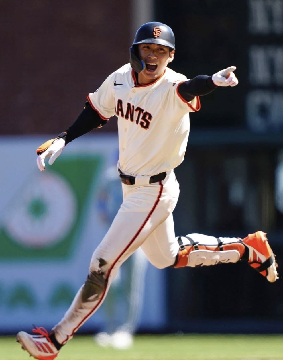 같은 서류 준비→4시간 구금? 오타니라도 이랬을까…꼬리 무는 이정후 미스…