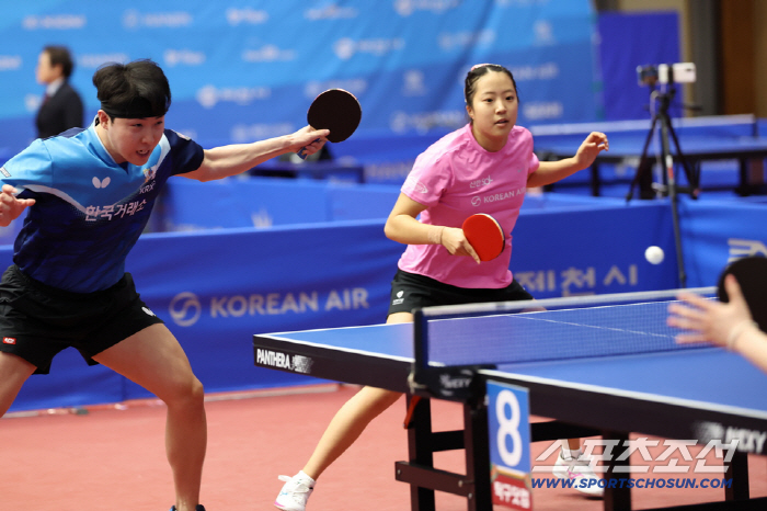 "역시!월클 혼복조" 임종훈X신유빈조,'디펜딩챔프' 조승민X주천희 꺾고 …