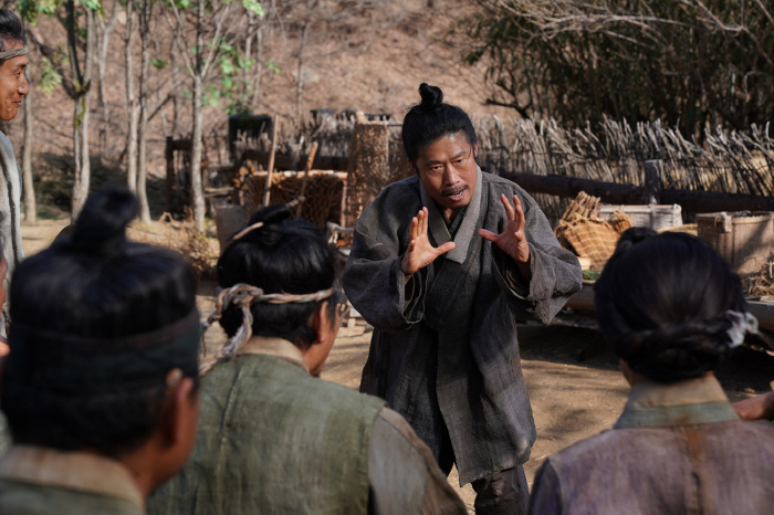 [SC인터뷰] "子같은 박지훈에 마음 가"…'왕사남' 유해진, 사극 흥행불패 도전(종합)