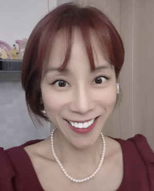 '싱글맘' 조민아, 맡길 곳 없어 아기와 출근..주말까지 강행군