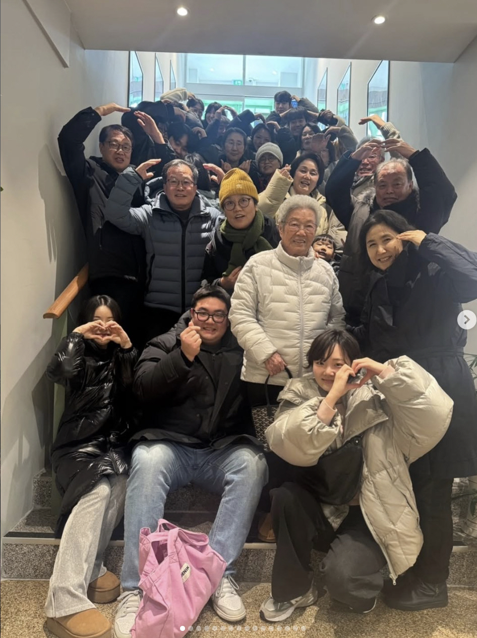 이경실, 母 96세 생일에 눈물 펑펑 "오래 살아 미안하다고…애처럼 울어…