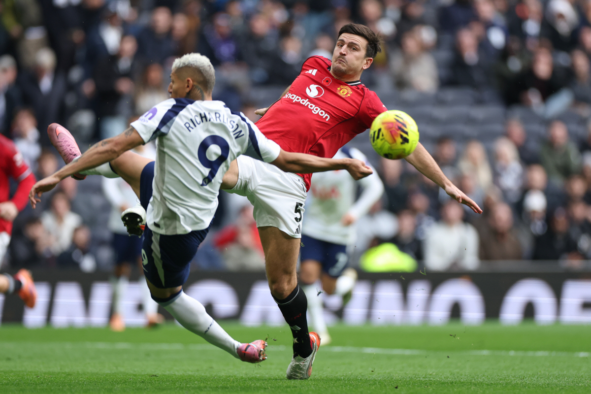 "대충격" 첼시 미쳤다! '韓 역대급 경력' 김민재 대신 '해리 매과이어…