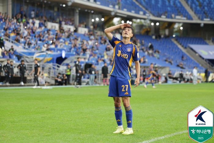 "골프 세리머니 죄송" 38세 이청용 '은퇴는 없다'…절친 새 팀 찾기에…