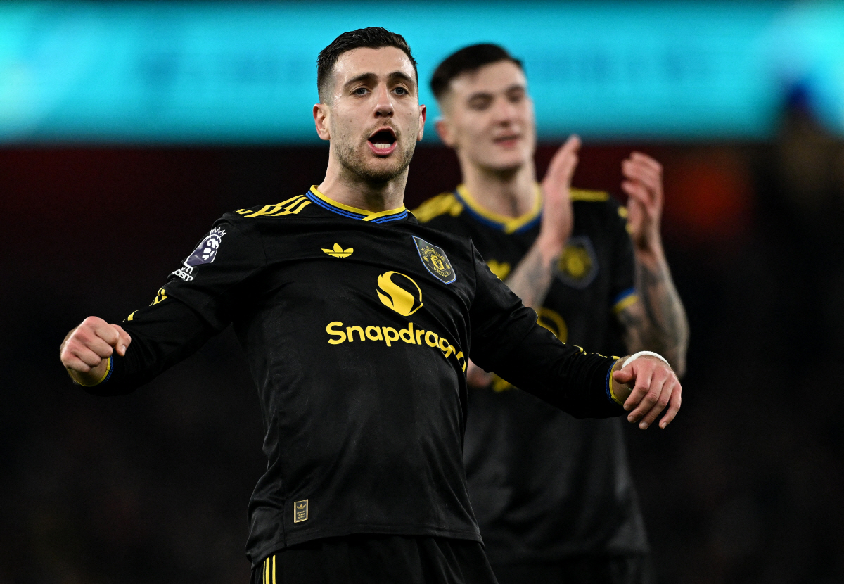 '맨시티-아스널 연이어 잡았지만' 임시 감독 서럽네...맨유, 캐릭 체제…