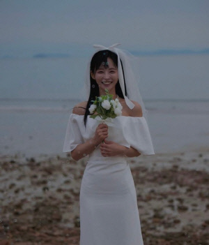 '양성애자 고백' 솜혜빈, 여친과 결별 후 남가수와 결혼[SC이슈]