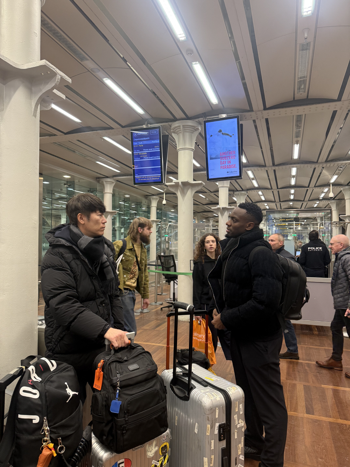 "PSG 압박 장난 아니더라"'더 예리해질 준비' 다시 일어선 '샤프' …