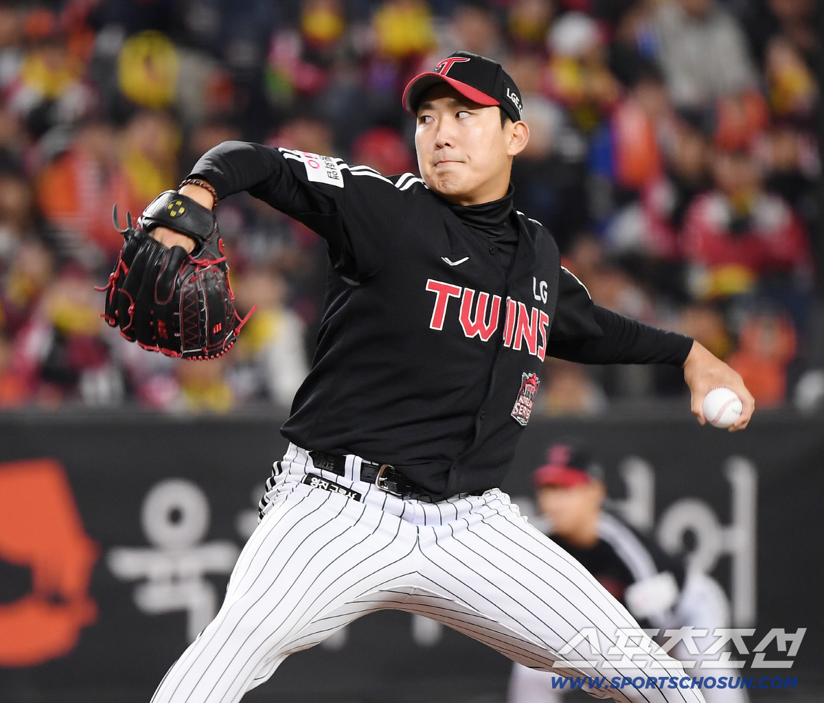 '사이판 효과봤네.' 70% 첫 피칭에 140km... 염갈량이 찍은 개…