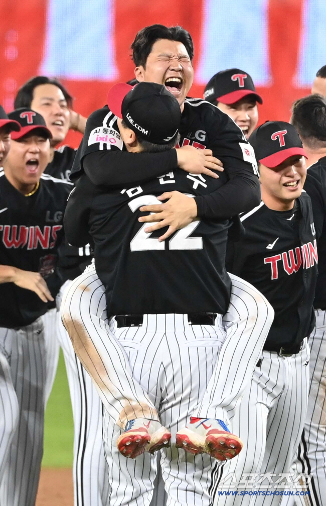 "항상 현수형이 있었는데..." 낯설다 김현수 없는 첫 시즌. 이제 '피…