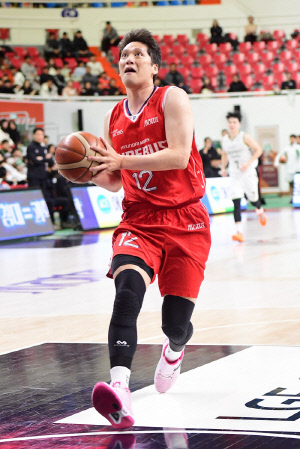 [오피셜]'현대모비스맨' 함지훈, 올시즌 종료 후 은퇴 선언…2월5일부터 은퇴투어, 4월8일 공식 은퇴식