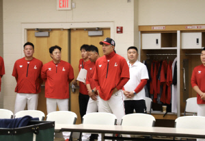 '순위 예측 완전 틀렸다' 올해는 맞으면 기적 