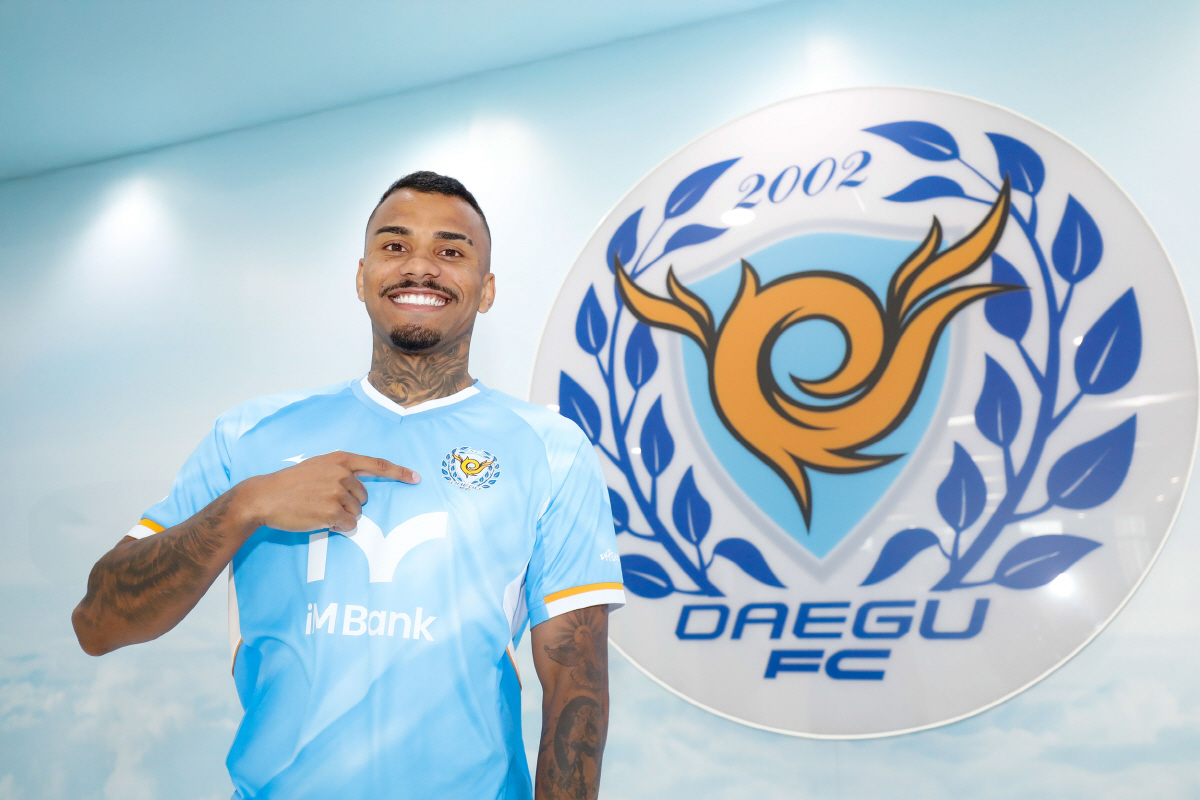 [오피셜]대구, 수원 삼성서 뛴 공격수 세라핌 영입 '마지막 공격 퍼즐'…