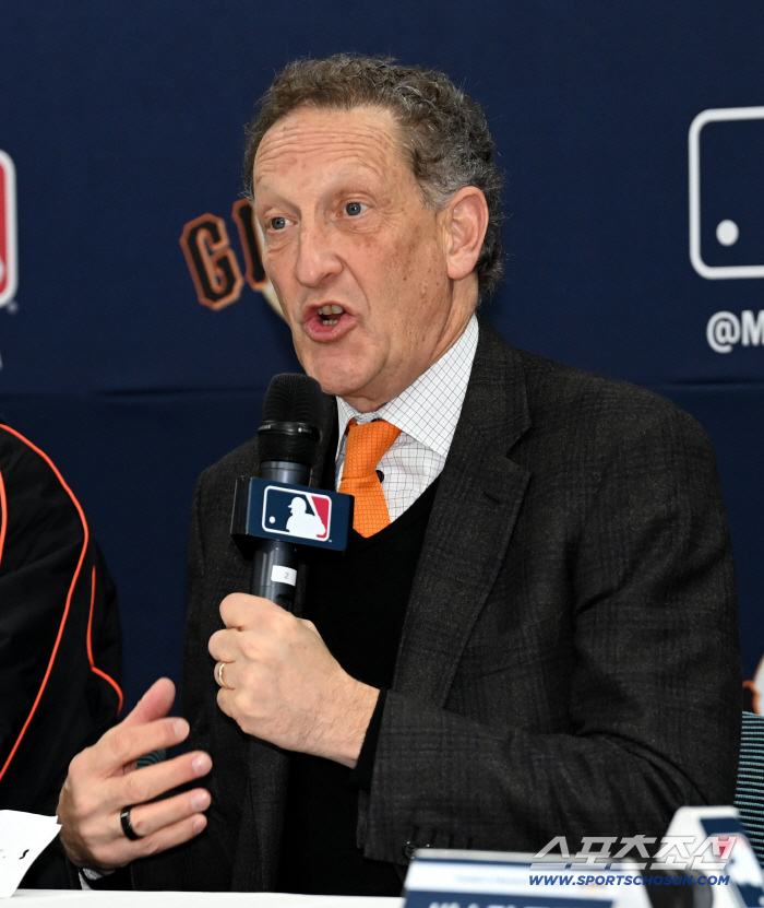 "수비로 공격 다 까먹는다" 이정후 센터라인서 OUT! 美예언 초스피드 현실화 → GG 중견수가 왔다!