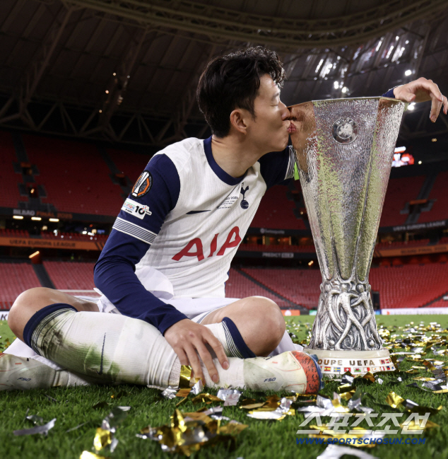 '여기서도 밀리네' IFFHS 아시아 베스트11, 한국 3명-일본 5명 …