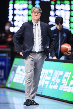 [현장인터뷰] '기대 이상의 대승' 손창환 감독 