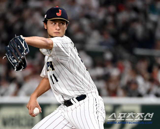 팔꿈치 수술 재활→대표팀 후배 지도 "OK"…레전드의 품격, WBC 앞둔…