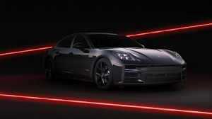 포르쉐코리아, 한국 고객 위한 한정모델 '파나메라 레드 익스클루시브' 출시