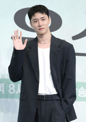 [공식]서지훈, 2월 3일 현역 입대…