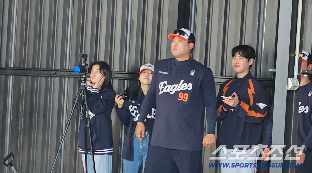 류현진이 보고있다! '화이트 → 문동주' KS 재도전 꿈꾼다…양상문 코치…