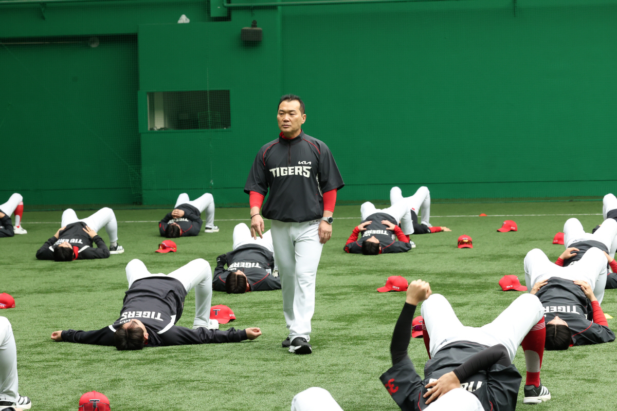 "도영아 왜 다쳤을까? 탑티어인데" 류현진 전담 트레이너, 친정 KIA …