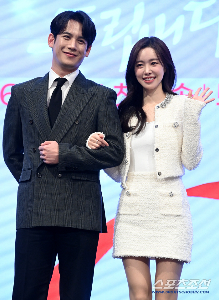 "현장에서 의지 많이 해"…진세연♥박기웅, '각시탈' 이후 14년만 재회 어땠나 ('사랑을 처방해 드립니다')