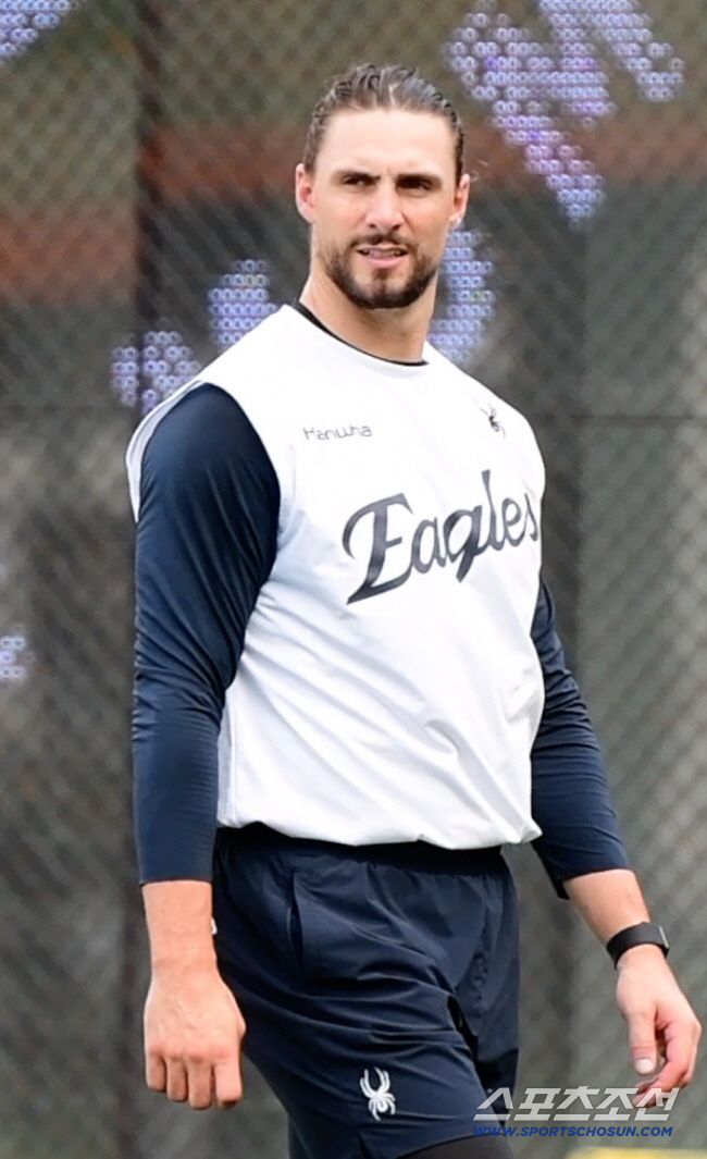 '와 한화 잘 키웠다' 美 무명투수→ML 선발 실화인가…"이닝이터 기대 …