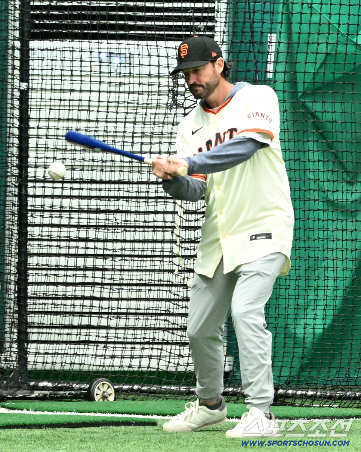 이럴수가! 이정후 플래툰 가능성 제기, "SF 외야 다양한 조합-매칭 가…