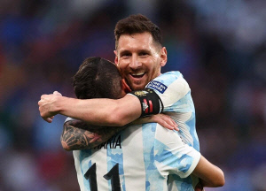 '메시는 신, 호날두는 인간?' 디 마리아 