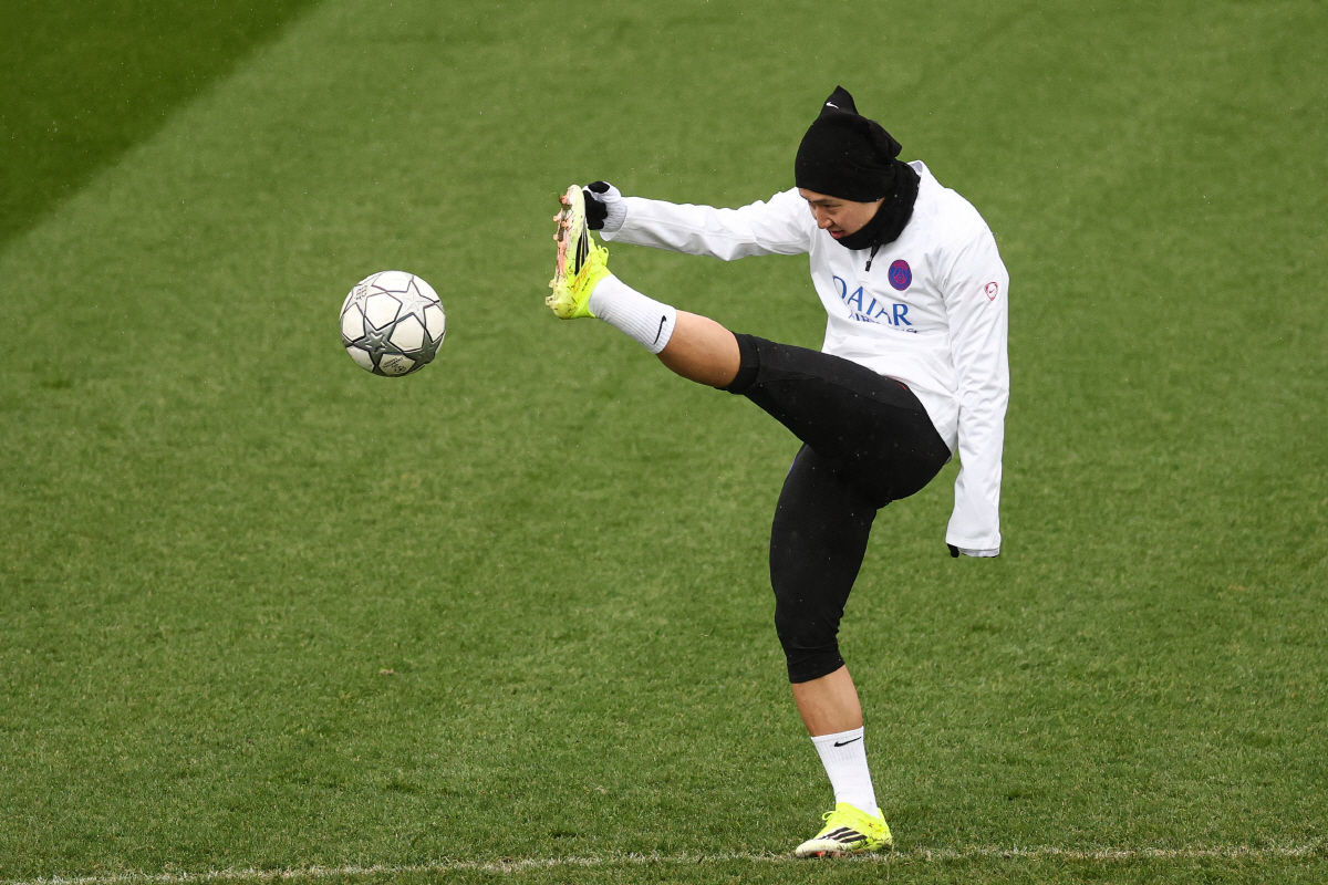 '韓 축구, 미칠 시간이다' 팀 훈련 합류 포착! 'PSG 판매불가 자산…