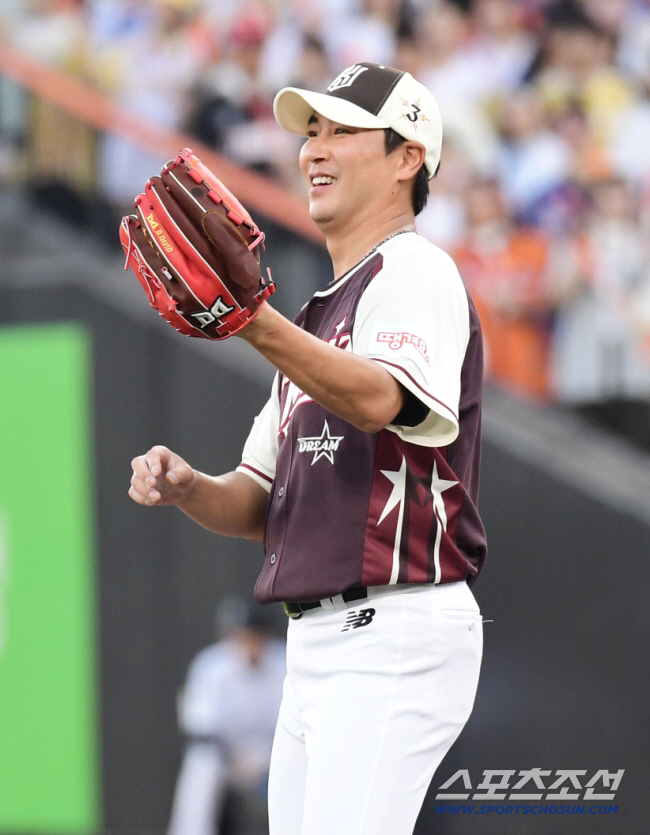 어느덧 '불혹'도 넘었네…데뷔 24년차 시즌 앞둔 또한명의 '헌신좌', …