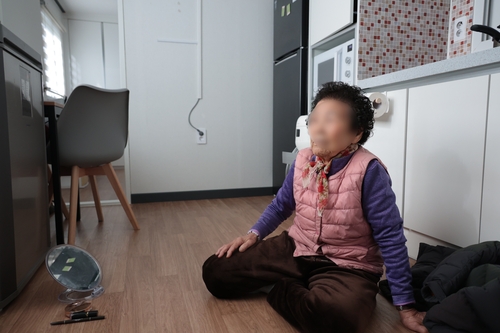 [르포] '칼바람' 닥친 경북산불 이재민 임시주택…추위와 외로운 싸움