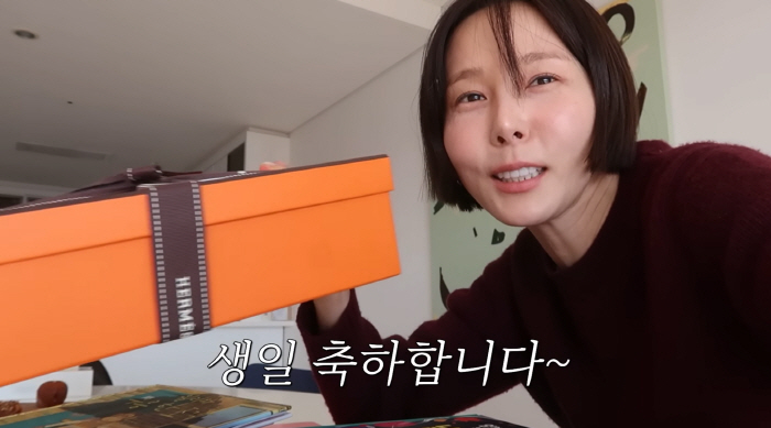 '99억 건물주' 김나영, 스태프에 에르메스 백 선물 "이거 받아도 되는지"