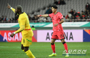 '3년 새 5번째 이적 임박' 국대 MF 권혁규, 프랑스 떠나 벨기에 간다!...프랑스 BBC 전격 보도 '베스테를로 이적 가능성 UP!'