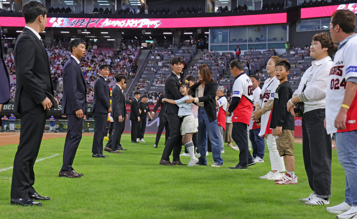 '와 KIA 아깝다' 왜 美 유학시킨 유망주 제외했나…20억 보상선수, …