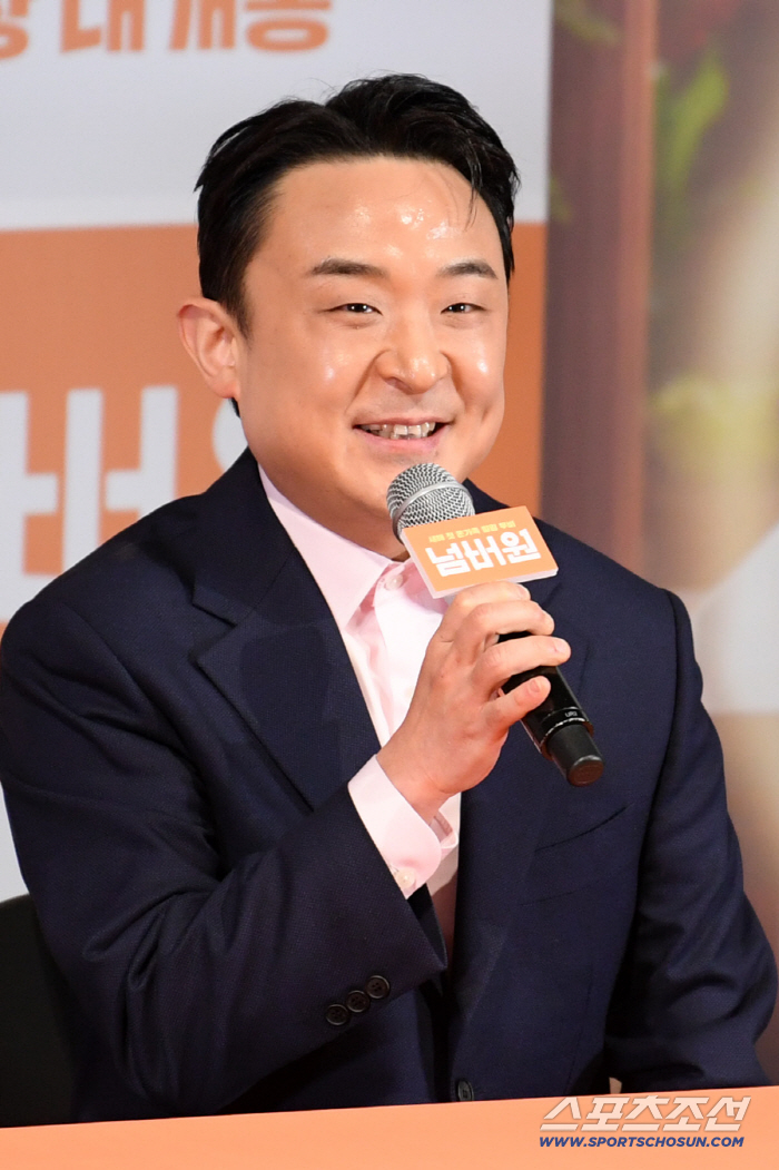 '넘버원' 김태용 감독 "영화 제목? 다른 후보 없었다, 스코어도 따라 갔으면"