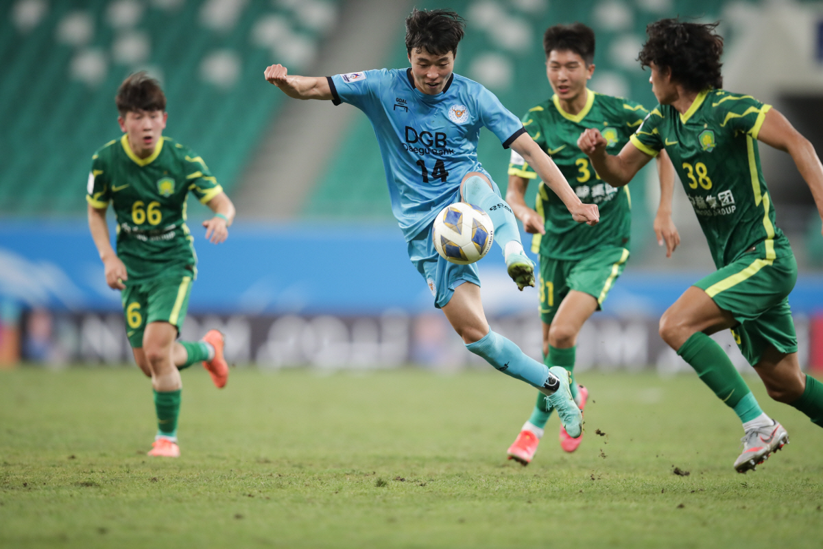 충격! '16팀 중 9팀이 승점삭감 징계' 中 부패척결 조치 파장…구단+…