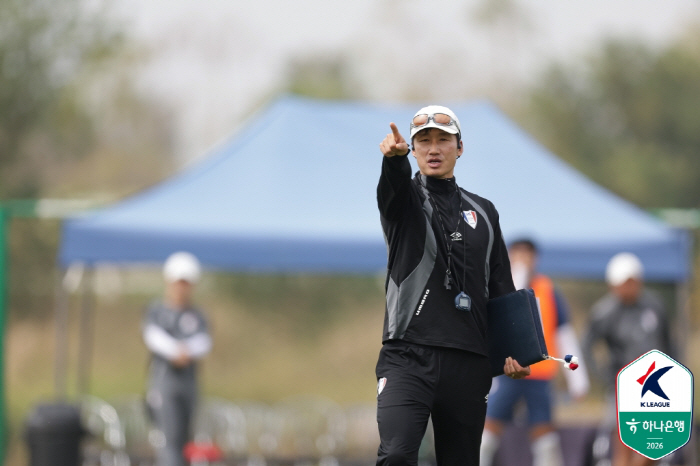 "원했던 대진" 개막전서 '이정효의 수원' 만나는 김도균 감독이 미소짓는…