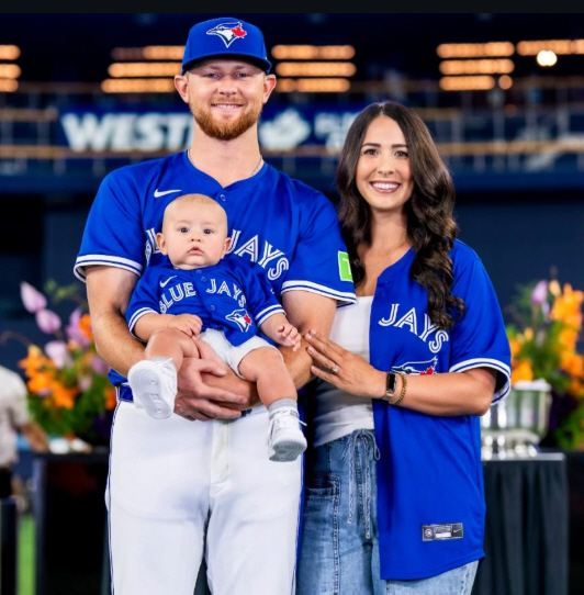 "한국행, 끔찍했다"던 KIA V12 외인 투수 솔직 고백, "잘한 결정…