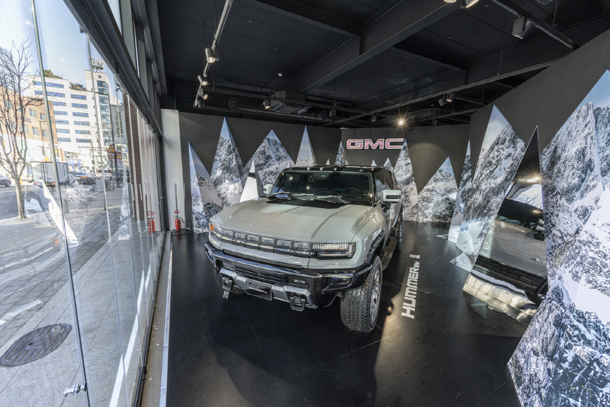 GMC, 29일부터 성수동 팝업 스토어 오픈! 차량 3종 전시 및 브랜드…