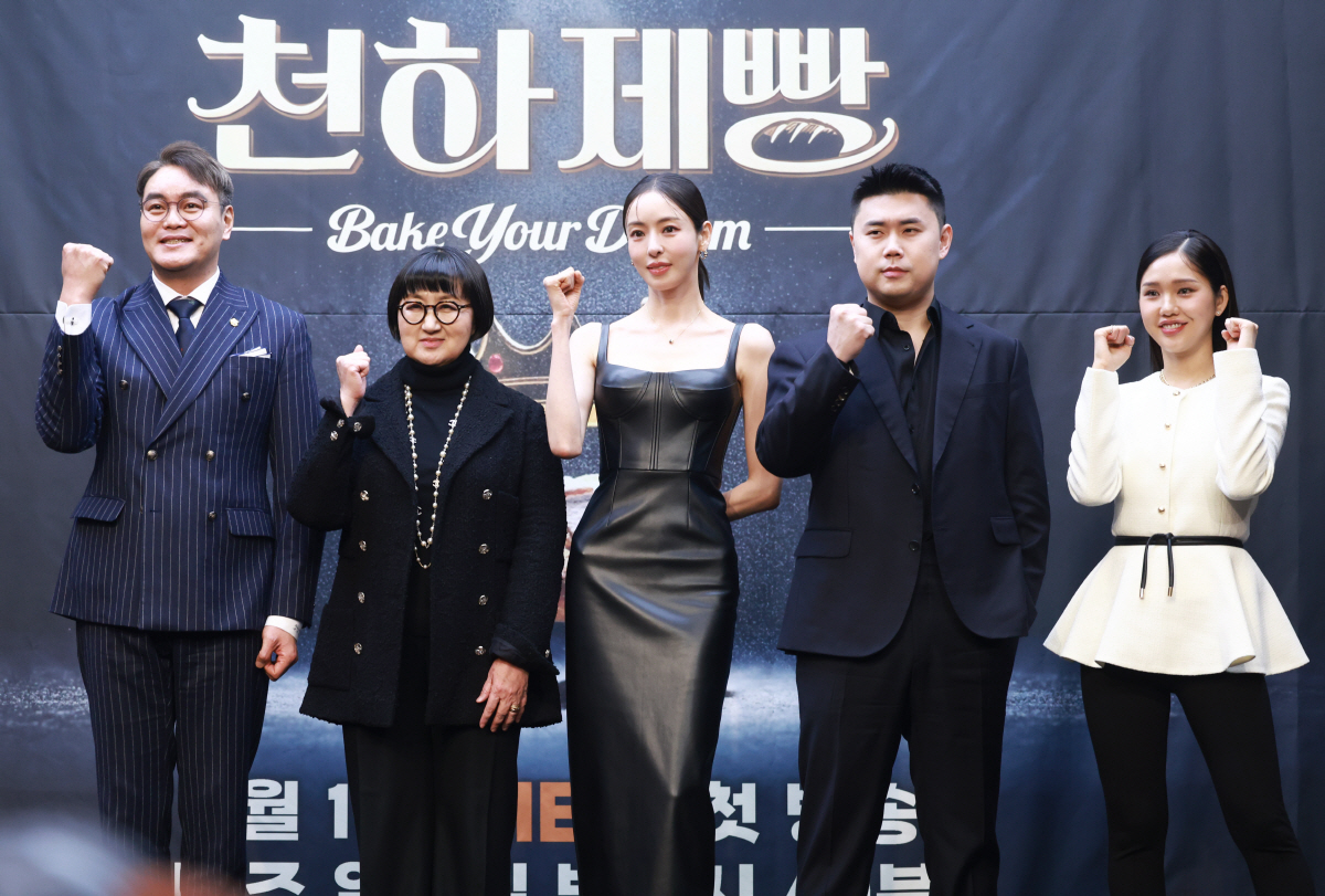 [SC현장] ‘K-푸드’  다음은 ‘K-빵’?…MBN ‘천하제빵’, ‘흑…