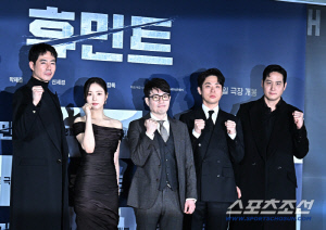 [공식] 조인성·박정민→박해준·신세경…팀 '휴민트', 무대인사 나선다