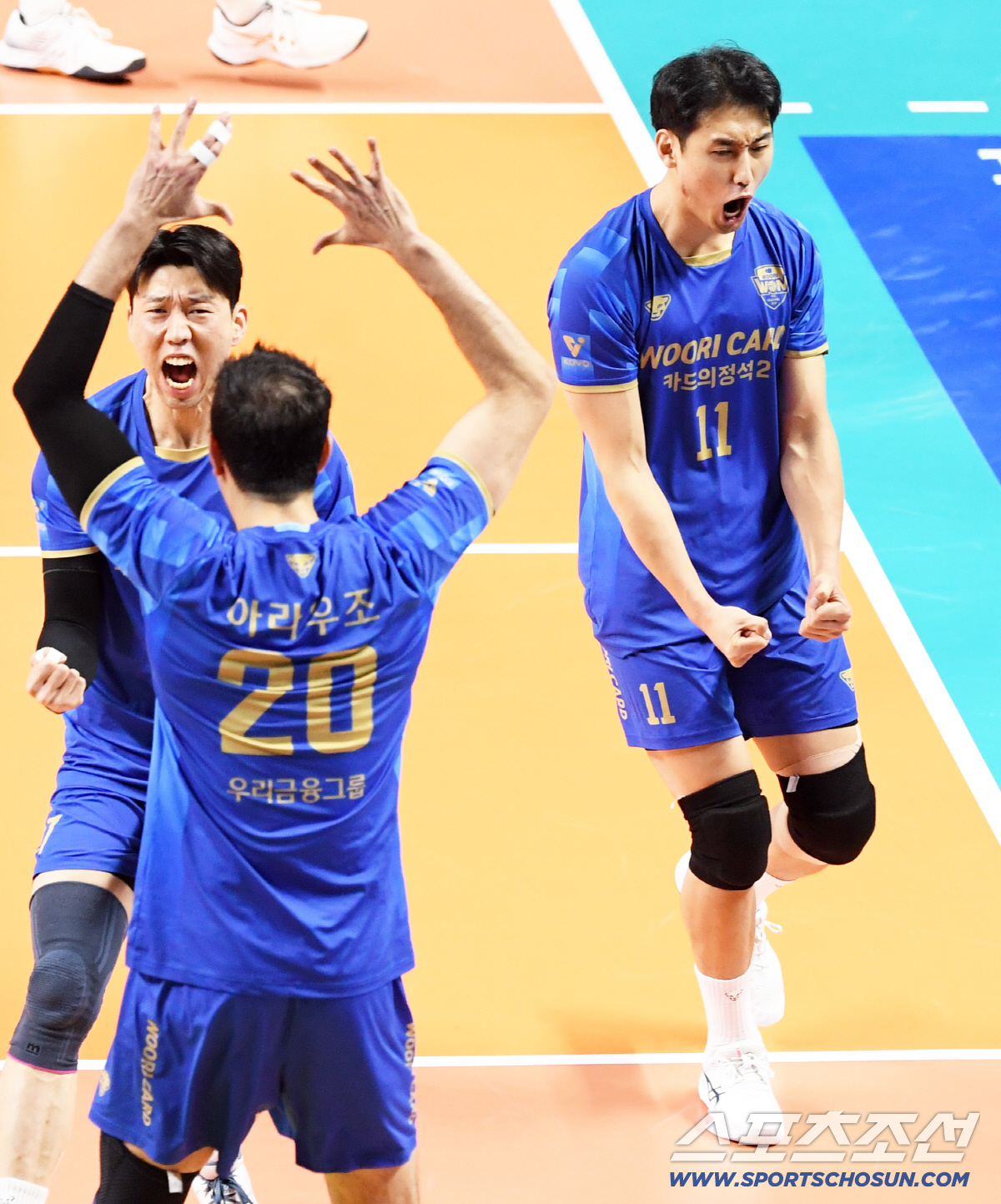 24-19를 못 끝낸다고? 같은편 뒤통수에 스파이크서브까지.. → 꼴찌 …