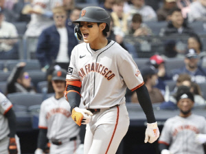 '리드오프' 이정후 우익수 레츠고! 2026시즌 SF 개막전 예상 로스터 등장…'베이더 영입'으로 변화 예상