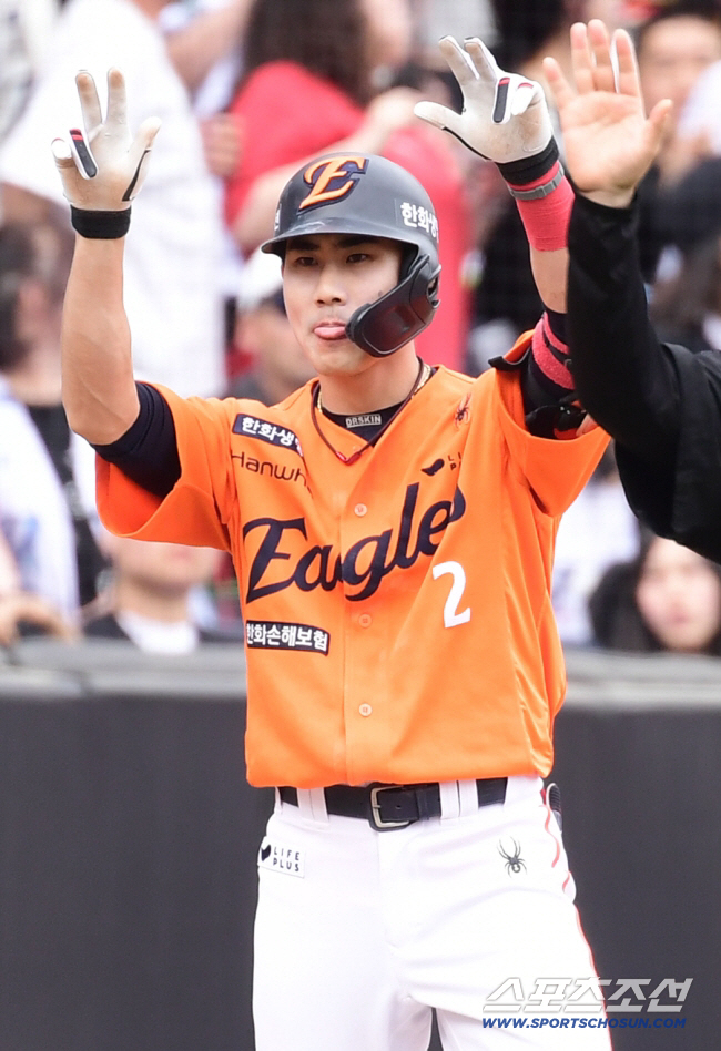 17년 전 고교 선배는 성공했다…신인에게 이런 기회가? '달'의 선언, …