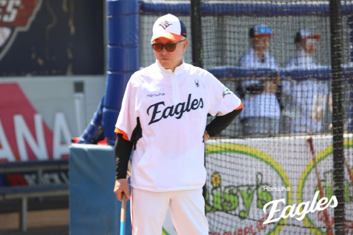 "류현진 태극마크, 김광현과 함께 마지막 불꽃 불살랐으면…" 야구계 큰어…