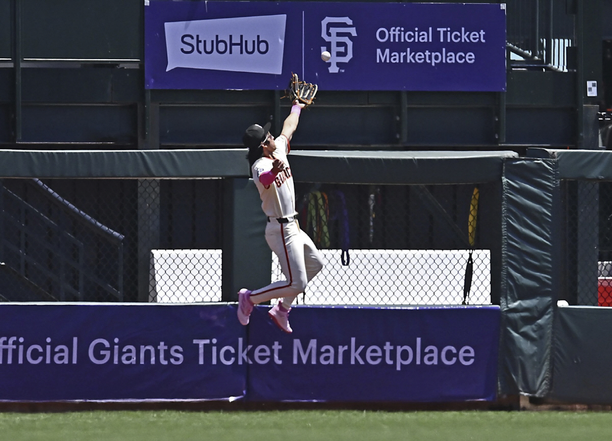"이정후, 우익수 복귀 기꺼이 수용" SF 공식화, 그보다는 리드오프 수…