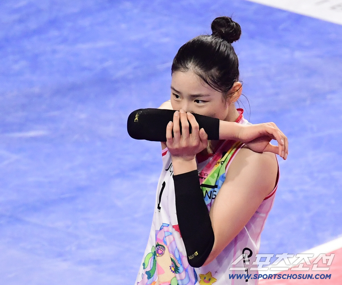 "숫자보다 중요한 건 팬" 정관장 고희진 감독의 간절한 호소, "자네테 …