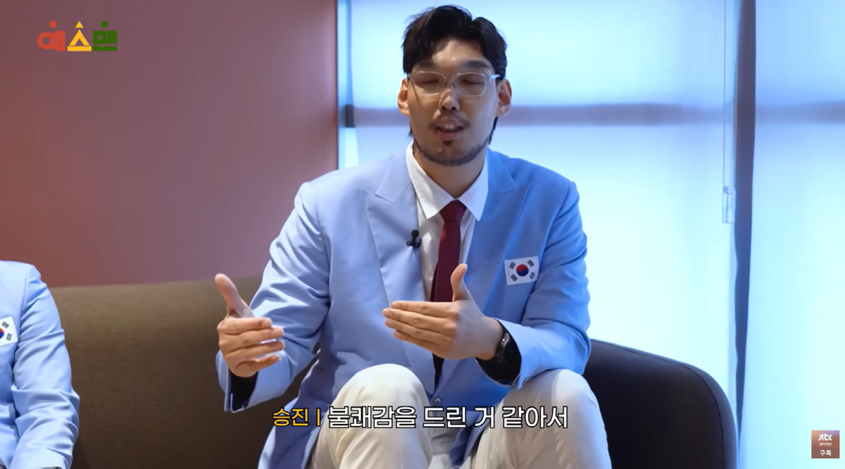 '야구 비하' 김남일, 윤석민 앞 무릎 꿇고 사과..."1200만명 부러…