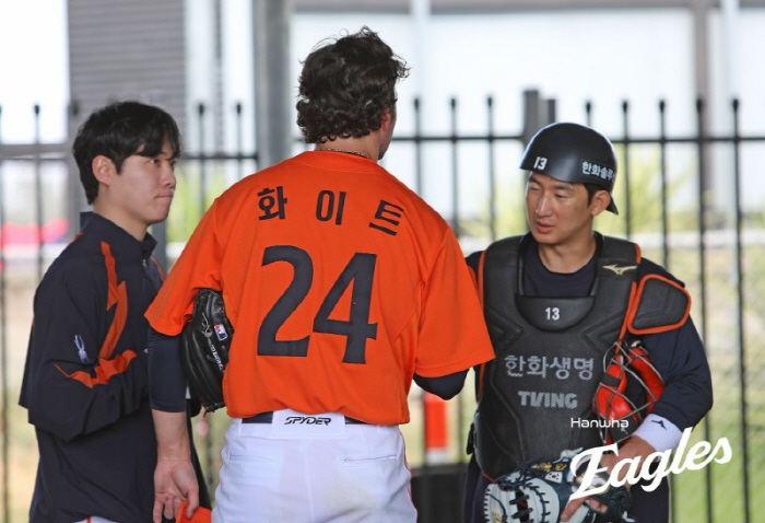 "한화 입단제의, 처음엔 거절했다" 이유는? 폰세 전설 이을 27세 미남…